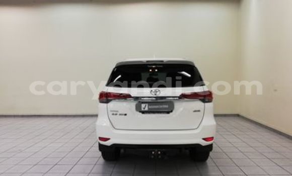 Buy Used Toyota Fortuner White Car in Lusaka in Zambia Buy Used Toyota Fortuner White Car in Lusaka in Zambia