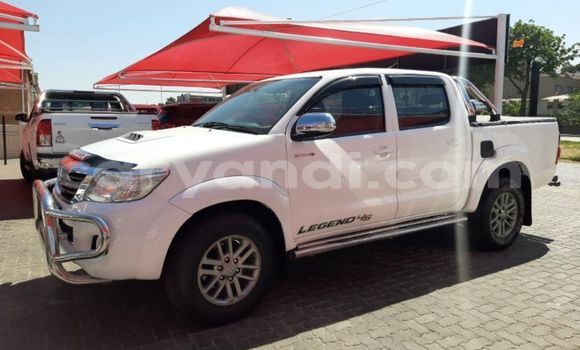 Buy Used Toyota Hilux White Car in Livingstone in Zambia Buy Used Toyota Hilux White Car in Livingstone in Zambia