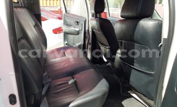 Buy Used Toyota Hilux White Car in Livingstone in Zambia Buy Used Toyota Hilux White Car in Livingstone in Zambia