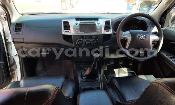 Buy Used Toyota Hilux White Car in Livingstone in Zambia Buy Used Toyota Hilux White Car in Livingstone in Zambia