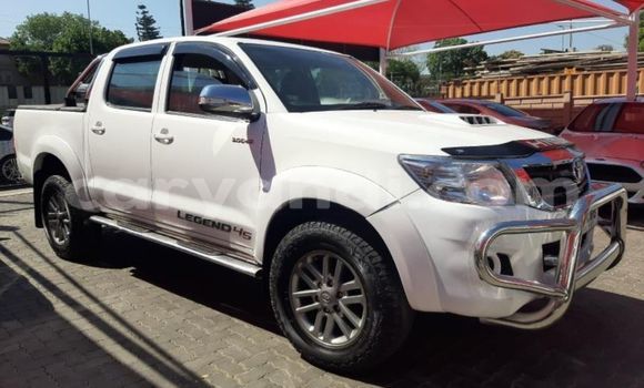 Buy Used Toyota Hilux White Car in Livingstone in Zambia Buy Used Toyota Hilux White Car in Livingstone in Zambia