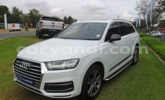 Buy Used Audi Q7 White Car in Lusaka in Zambia