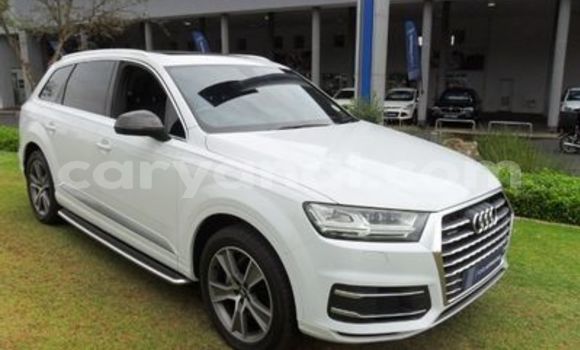 Buy Used Audi Q7 White Car in Lusaka in Zambia Buy Used Audi Q7 White Car in Lusaka in Zambia