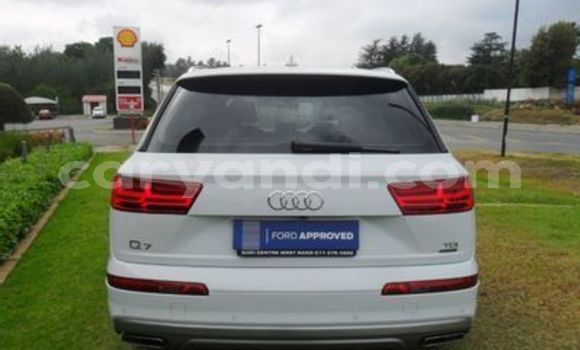 Buy Used Audi Q7 White Car in Lusaka in Zambia Buy Used Audi Q7 White Car in Lusaka in Zambia