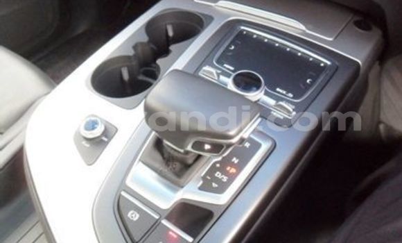 Buy Used Audi Q7 White Car in Lusaka in Zambia Buy Used Audi Q7 White Car in Lusaka in Zambia