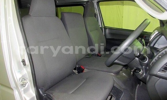 Tenga Tsaru Toyota Hiace Sirivha Mota in Lusaka in Zambia Tenga Tsaru Toyota Hiace Sirivha Mota in Lusaka in Zambia