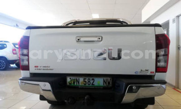 Buy Used Isuzu KB White Car in Mazabuka in Southern Buy Used Isuzu KB White Car in Mazabuka in Southern