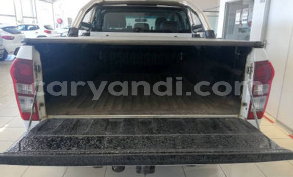 Buy Used Isuzu KB White Car in Mazabuka in Southern Buy Used Isuzu KB White Car in Mazabuka in Southern