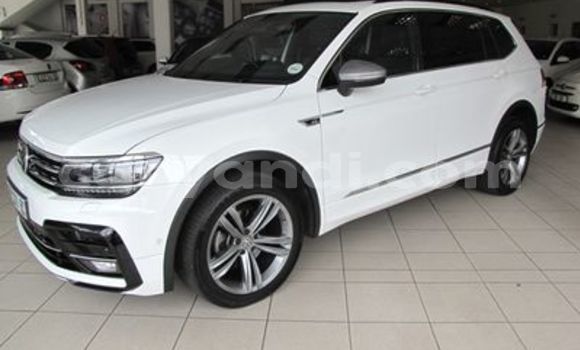 Buy Used Volkswagen Tiguan White Car in Lusaka in Zambia Buy Used Volkswagen Tiguan White Car in Lusaka in Zambia
