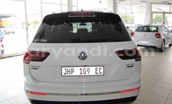 Buy Used Volkswagen Tiguan White Car in Lusaka in Zambia Buy Used Volkswagen Tiguan White Car in Lusaka in Zambia