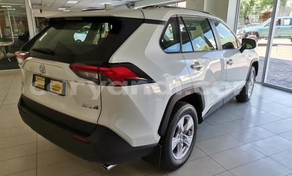 Acheter Occasion Voiture Toyota RAV4 Blanc à Lusaka, Zambie Acheter Occasion Voiture Toyota RAV4 Blanc à Lusaka, Zambie