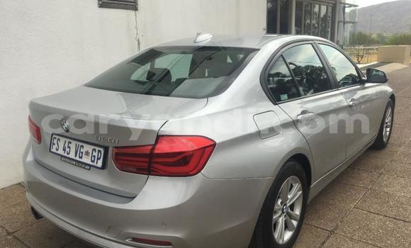 Acheter Occasion Voiture BMW 3–Series Gris à Lusaka, Zambie Acheter Occasion Voiture BMW 3–Series Gris à Lusaka, Zambie