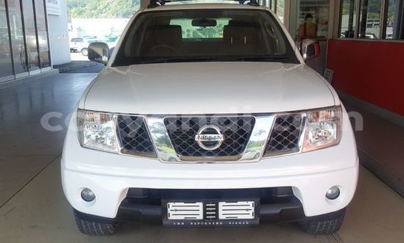 Acheter Occasion Voiture Nissan Navara Blanc à Livingstone, Zambie Acheter Occasion Voiture Nissan Navara Blanc à Livingstone, Zambie