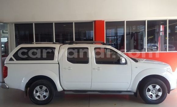 Acheter Occasion Voiture Nissan Navara Blanc à Livingstone, Zambie Acheter Occasion Voiture Nissan Navara Blanc à Livingstone, Zambie