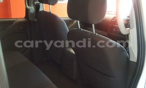 Acheter Occasion Voiture Nissan Navara Blanc à Livingstone, Zambie Acheter Occasion Voiture Nissan Navara Blanc à Livingstone, Zambie