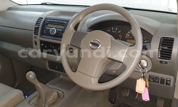 Acheter Occasion Voiture Nissan Navara Gris à Lusaka, Zambie Acheter Occasion Voiture Nissan Navara Gris à Lusaka, Zambie