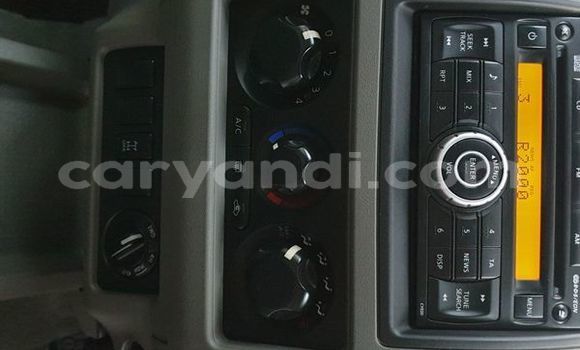 Acheter Occasion Voiture Nissan Navara Gris à Lusaka, Zambie Acheter Occasion Voiture Nissan Navara Gris à Lusaka, Zambie