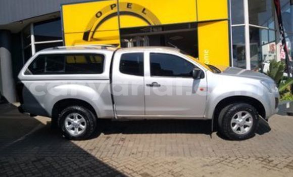 Tenga Tsaru Isuzu D–MAX Sirivha Mota in Mazabuka in Southern Tenga Tsaru Isuzu D–MAX Sirivha Mota in Mazabuka in Southern