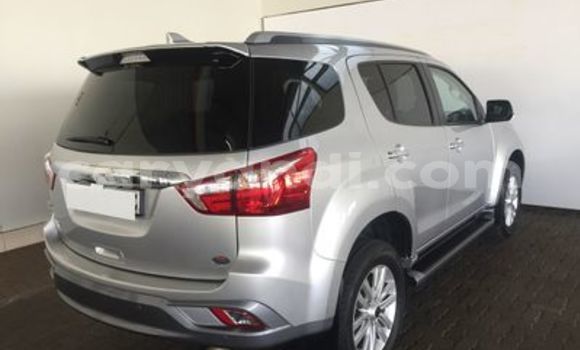 Acheter Occasion Voiture Isuzu MU-X Gris à Mazabuka, Du sud