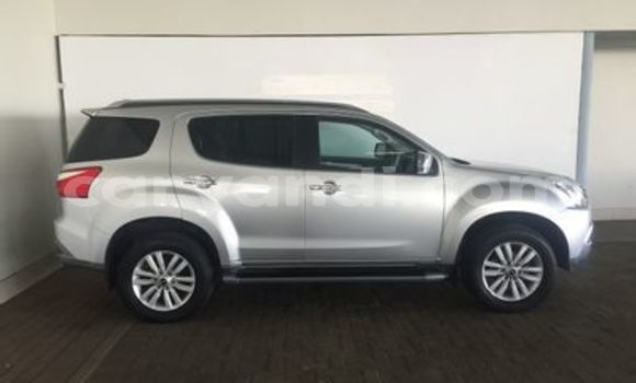 Buy Used Isuzu MU-X Silver Car in Mazabuka in Southern Buy Used Isuzu MU-X Silver Car in Mazabuka in Southern