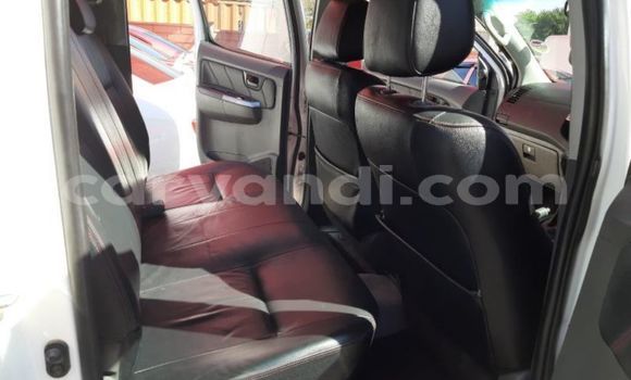 Acheter Occasion Voiture Toyota Hilux Blanc à Mazabuka, Du sud Acheter Occasion Voiture Toyota Hilux Blanc à Mazabuka, Du sud