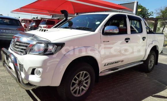 Acheter Occasion Voiture Toyota Hilux Blanc à Mazabuka, Du sud Acheter Occasion Voiture Toyota Hilux Blanc à Mazabuka, Du sud