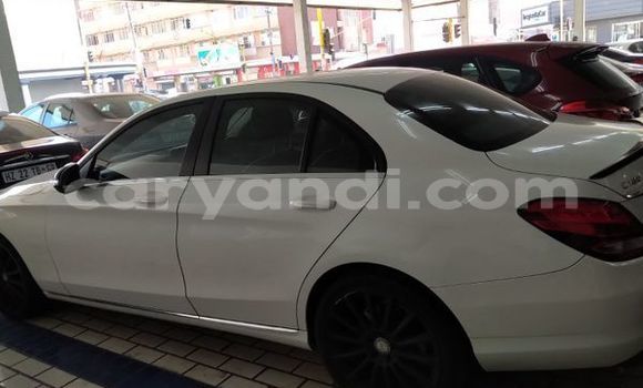 Acheter Occasion Voiture Mercedes‒Benz C–Class Blanc à Limulunga, Occidental Acheter Occasion Voiture Mercedes‒Benz C–Class Blanc à Limulunga, Occidental