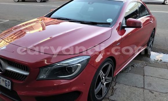 Acheter Occasion Voiture Mercedes‒Benz 250 Rouge à Livingstone, Zambie Acheter Occasion Voiture Mercedes‒Benz 250 Rouge à Livingstone, Zambie