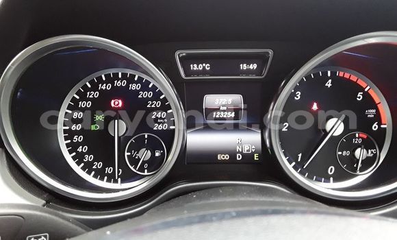 Acheter Occasion Voiture Mercedes‒Benz M–Class Gris à Livingstone, Zambie Acheter Occasion Voiture Mercedes‒Benz M–Class Gris à Livingstone, Zambie