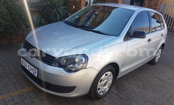 Acheter Occasion Voiture Volkswagen Polo Gris à Lusaka, Zambie Acheter Occasion Voiture Volkswagen Polo Gris à Lusaka, Zambie