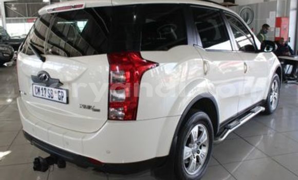Buy Used Mahindra Xylo White Car in Mazabuka in Southern Buy Used Mahindra Xylo White Car in Mazabuka in Southern