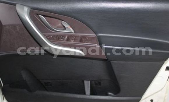 Buy Used Mahindra Xylo White Car in Mazabuka in Southern Buy Used Mahindra Xylo White Car in Mazabuka in Southern