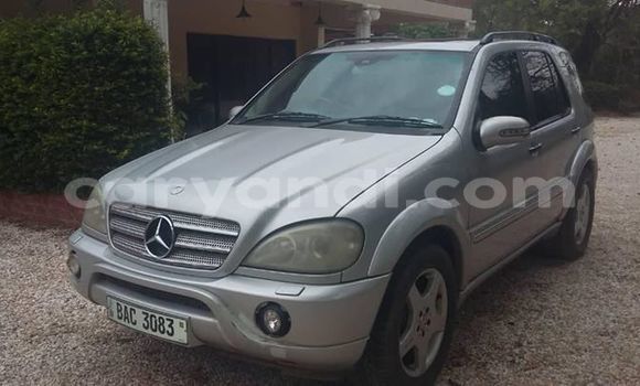 Acheter Occasion Voiture Mercedes‒Benz ML–Class Gris à Lusaka, Zambie Acheter Occasion Voiture Mercedes‒Benz ML–Class Gris à Lusaka, Zambie