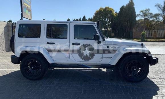 Buy Used Jeep Wrangler White Car in Kitwe in Zambia Buy Used Jeep Wrangler White Car in Kitwe in Zambia