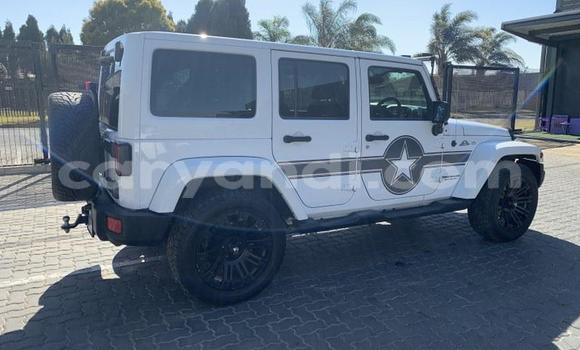 Buy Used Jeep Wrangler White Car in Kitwe in Zambia Buy Used Jeep Wrangler White Car in Kitwe in Zambia