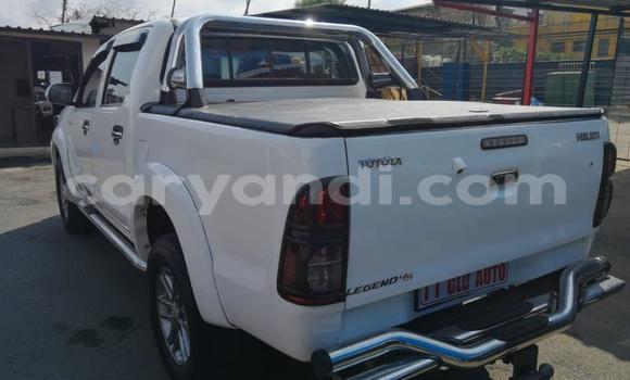 Buy Used Toyota Hilux White Car in Lusaka in Zambia Buy Used Toyota Hilux White Car in Lusaka in Zambia
