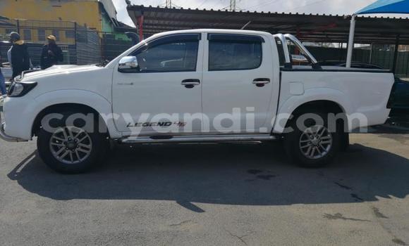 Buy Used Toyota Hilux White Car in Lusaka in Zambia Buy Used Toyota Hilux White Car in Lusaka in Zambia