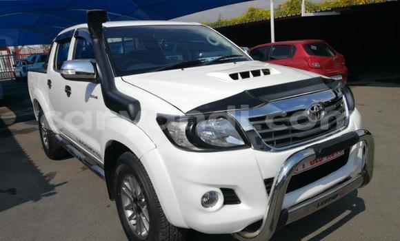 Buy Used Toyota Hilux White Car in Lusaka in Zambia Buy Used Toyota Hilux White Car in Lusaka in Zambia