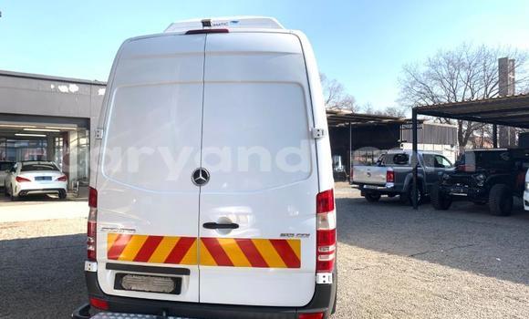 Buy Used Mercedes Viano White Car in Lusaka in Zambia Buy Used Mercedes Viano White Car in Lusaka in Zambia