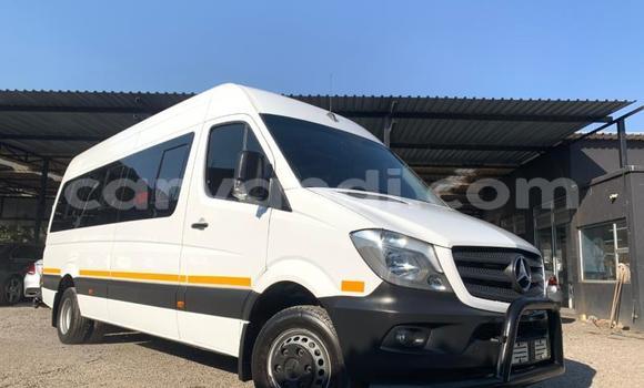 Buy Used Mercedes Viano White Car in Lusaka in Zambia Buy Used Mercedes Viano White Car in Lusaka in Zambia