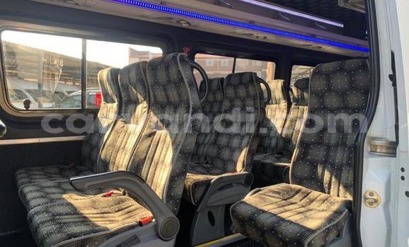 Buy Used Mercedes Viano White Car in Lusaka in Zambia Buy Used Mercedes Viano White Car in Lusaka in Zambia