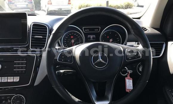 Acheter Occasion Voiture Mercedes‒Benz GLE Blanc à Kabwe, Zambie Acheter Occasion Voiture Mercedes‒Benz GLE Blanc à Kabwe, Zambie