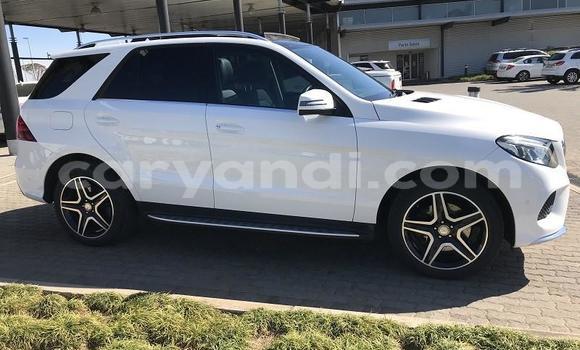 Acheter Occasion Voiture Mercedes‒Benz GLE Blanc à Kabwe, Zambie Acheter Occasion Voiture Mercedes‒Benz GLE Blanc à Kabwe, Zambie