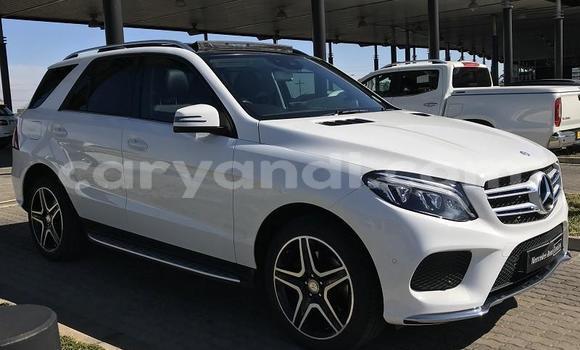 Acheter Occasion Voiture Mercedes‒Benz GLE Blanc à Kabwe, Zambie Acheter Occasion Voiture Mercedes‒Benz GLE Blanc à Kabwe, Zambie