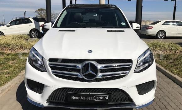 Acheter Occasion Voiture Mercedes‒Benz GLE Blanc à Kabwe, Zambie Acheter Occasion Voiture Mercedes‒Benz GLE Blanc à Kabwe, Zambie