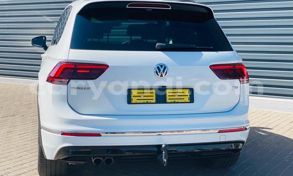 Acheter Occasion Voiture Volkswagen Tiguan Blanc à Chinsali, Nord Acheter Occasion Voiture Volkswagen Tiguan Blanc à Chinsali, Nord