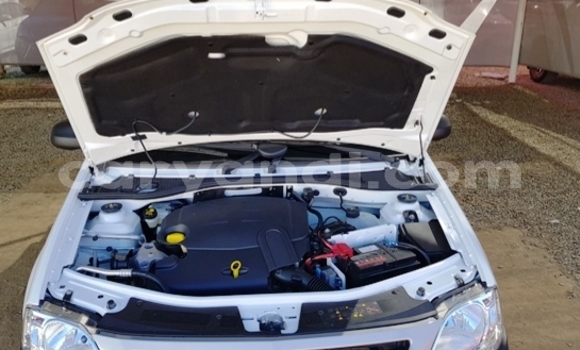 Acheter Occasion Voiture Nissan NP 300 Blanc à Zambèze, Nord-Ouest Acheter Occasion Voiture Nissan NP 300 Blanc à Zambèze, Nord-Ouest