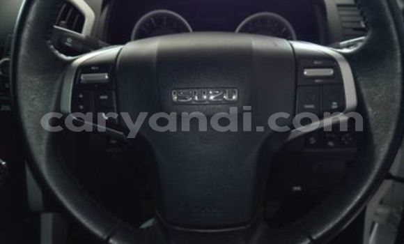 Tenga Tsaru Isuzu KB Chena Mota in Zambezi in North-Western Tenga Tsaru Isuzu KB Chena Mota in Zambezi in North-Western