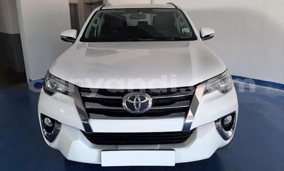 Buy Used Toyota Fortuner White Car in Lusaka in Zambia Buy Used Toyota Fortuner White Car in Lusaka in Zambia