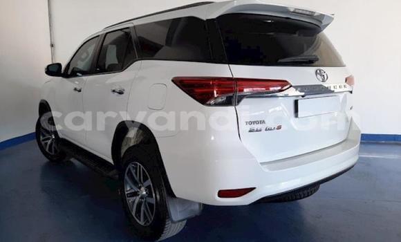 Buy Used Toyota Fortuner White Car in Lusaka in Zambia Buy Used Toyota Fortuner White Car in Lusaka in Zambia